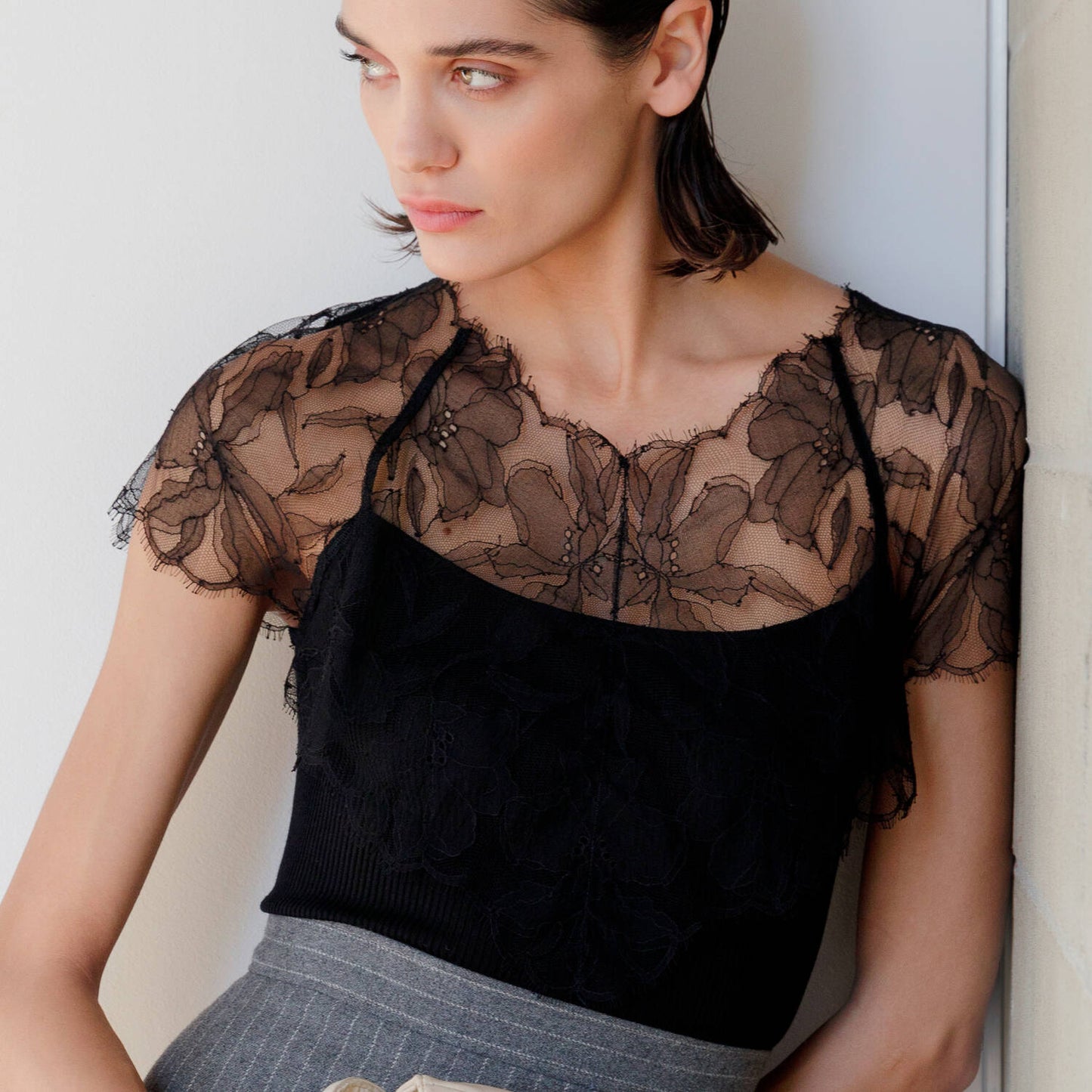 Oscalito Alicudi Ribbed Wool Silk Top With Chantilly Lace