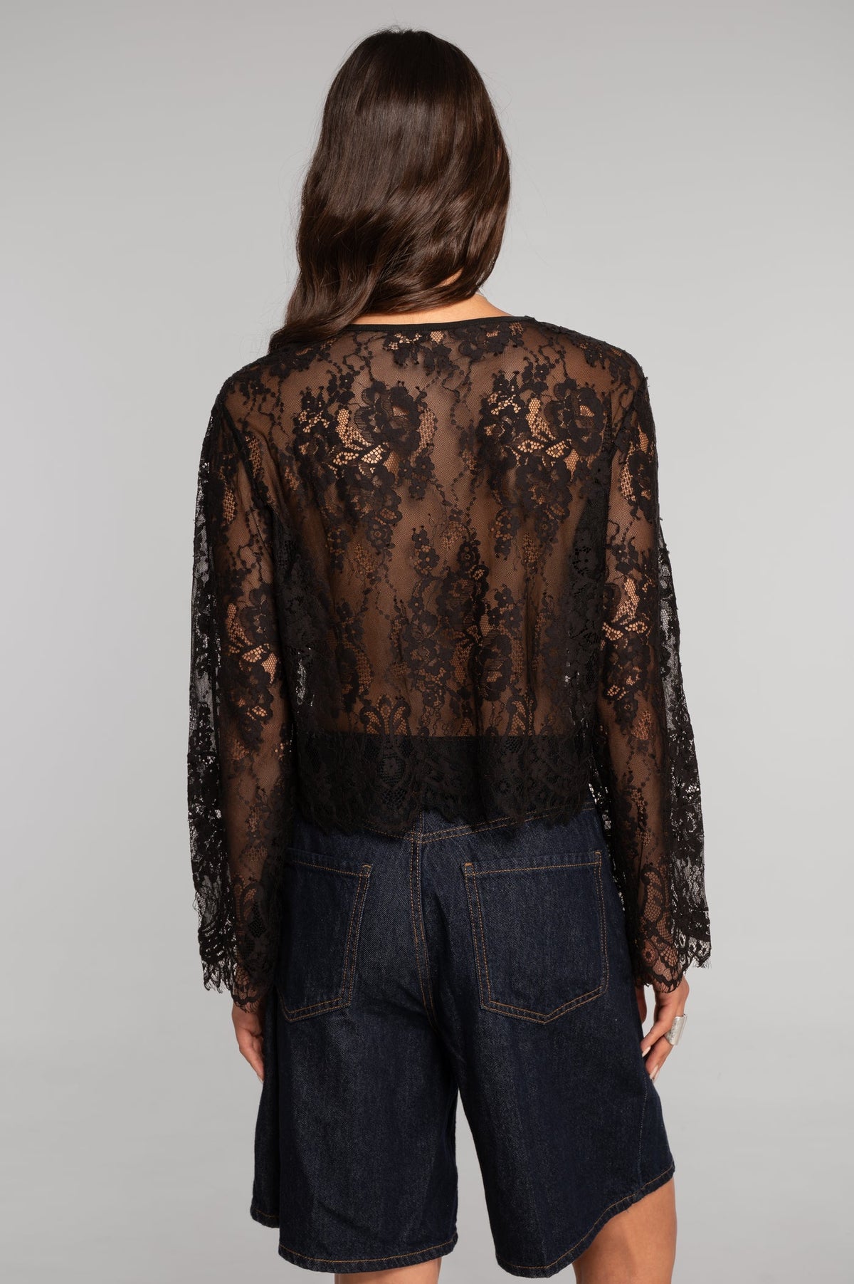 Oscalito Cropped Long Sleeve Lace Blouse