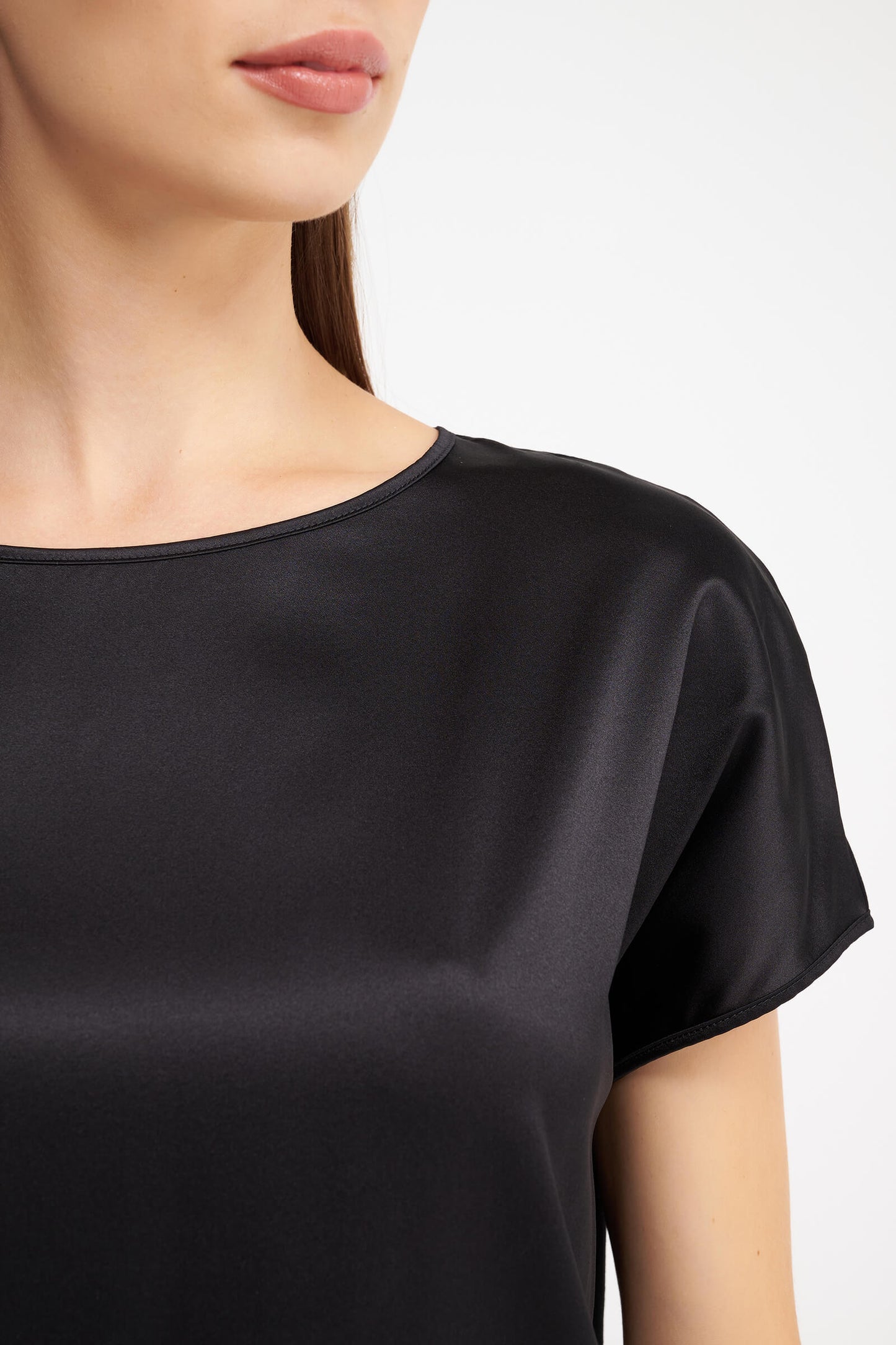 Oscalito Modal Silk Short Sleeve Top