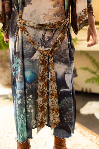 Market of Stars Theatre of Dreams Kimono Robe