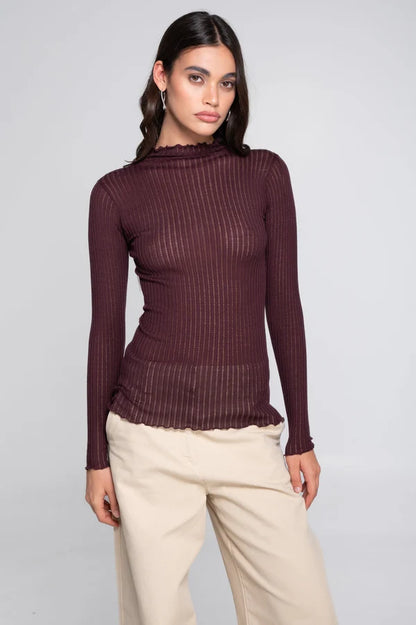 Oscalito Wool and Silk Funnelneck