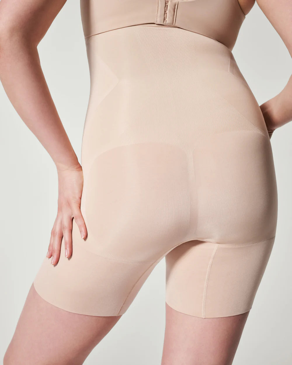 Spanx SpanxSculpt Oncore High-Waisted Mid-Thigh Short