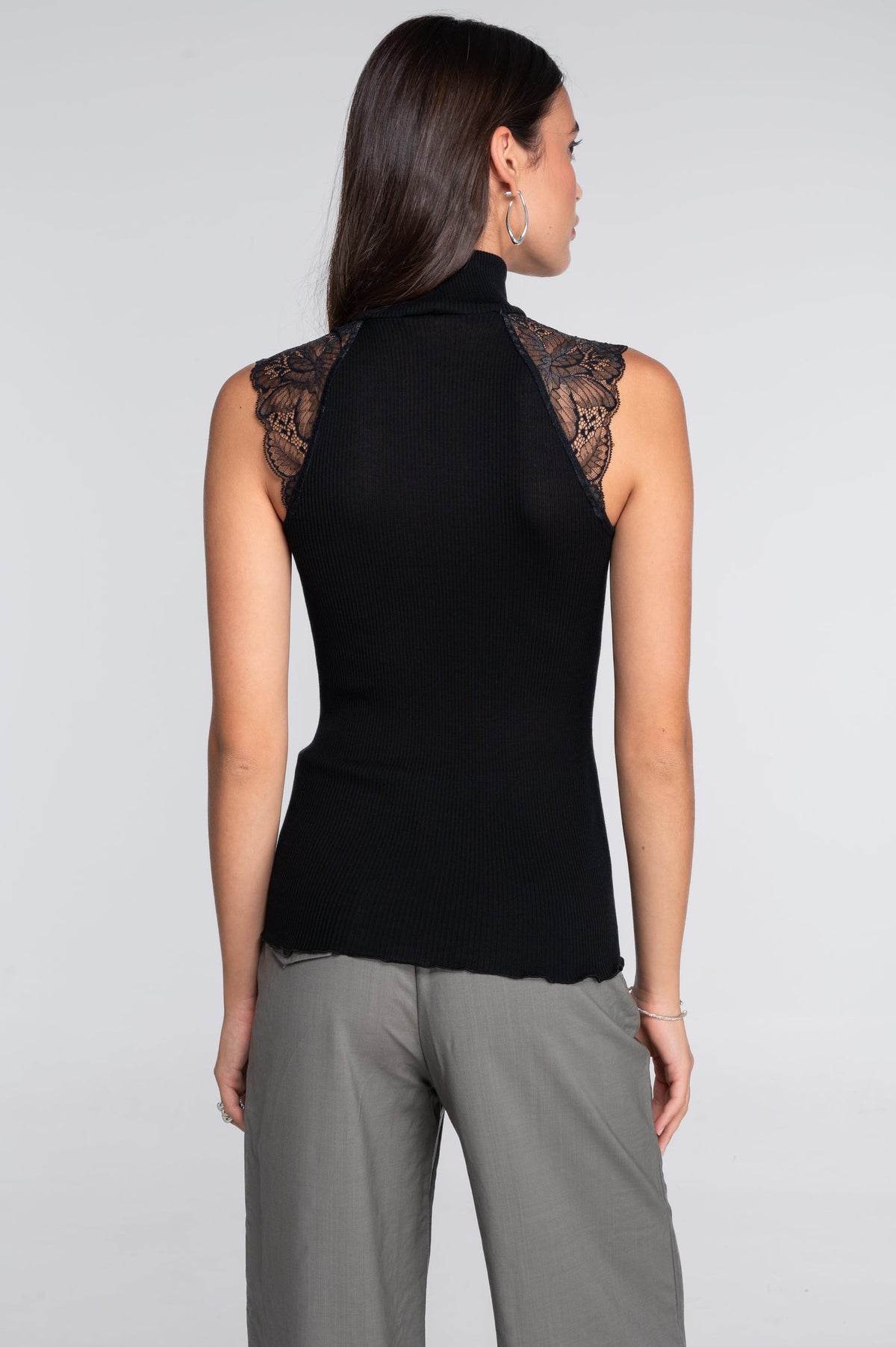 Oscalito Etna Ribbed Mock Neck Wool Tank Top With Leavers Lace