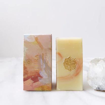 PURA BOTANICALS Pura Signature Soap