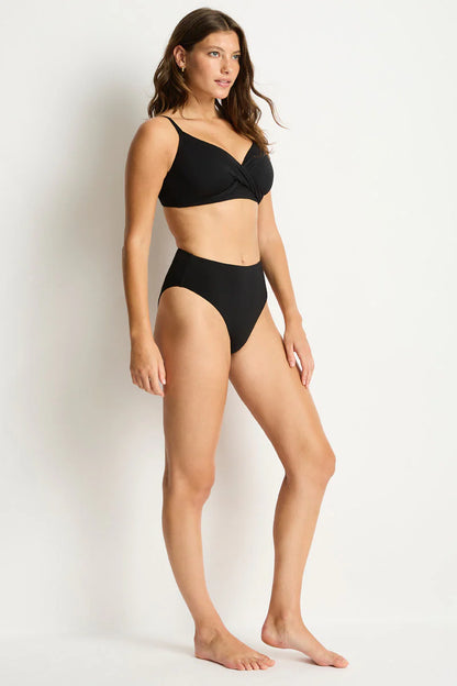 Sea Level Essentials Twist Front DD/E Bikini Top
