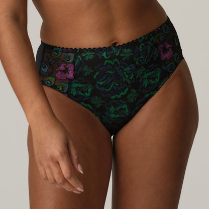 PrimaDonna San Angel Full Brief