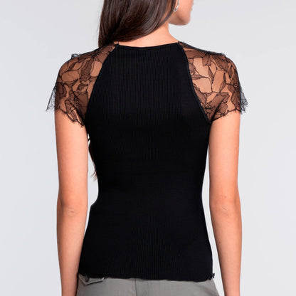 Oscalito Alicudi Ribbed Wool Silk Top With Chantilly Lace