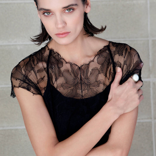 Oscalito Alicudi Ribbed Wool Silk Top With Chantilly Lace