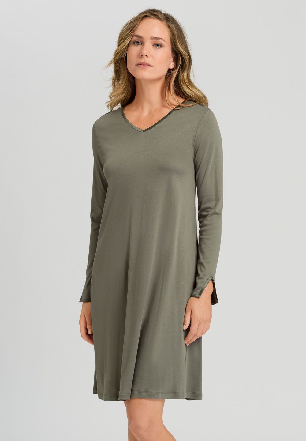 Hanro Cleo Long-Sleeved Nightgown